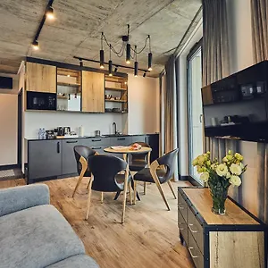 4* Hotel The Bridge